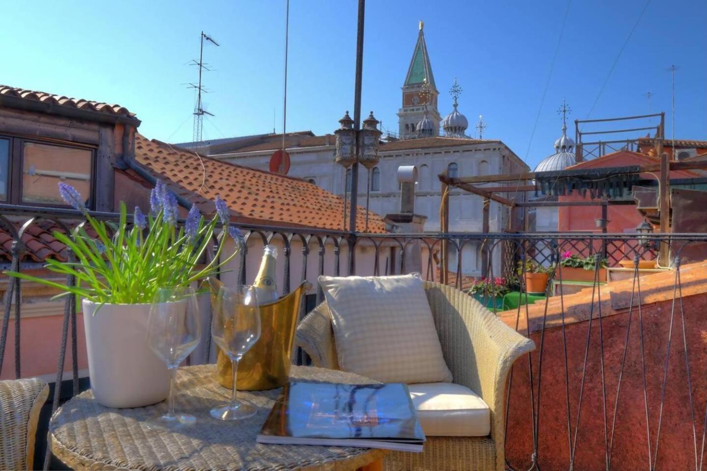 Campanile Alla Canonica Design House Veneza Exterior foto